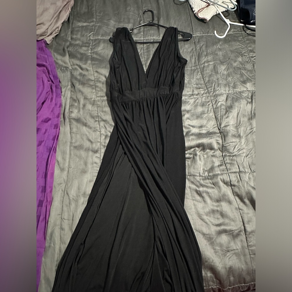 Fashion nova black v dress with slits